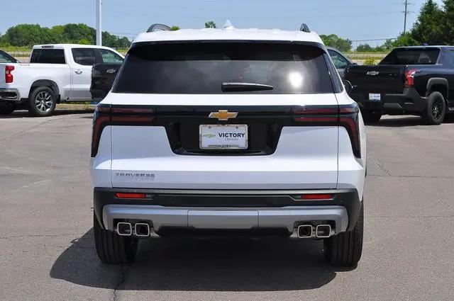 2026 Chevrolet Traverse FWD LT