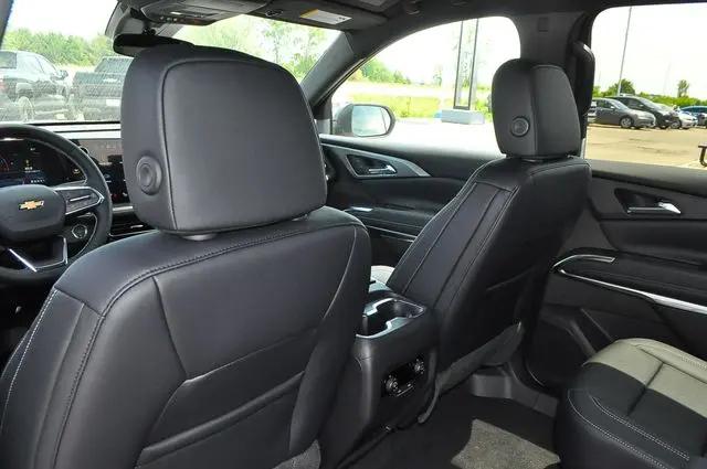 2026 Chevrolet Traverse FWD LT