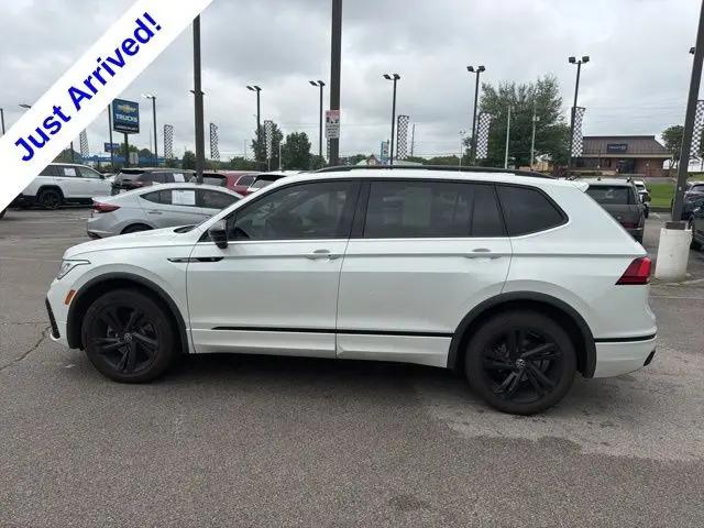 2023 Volkswagen Tiguan 2.0T SE R-Line Black