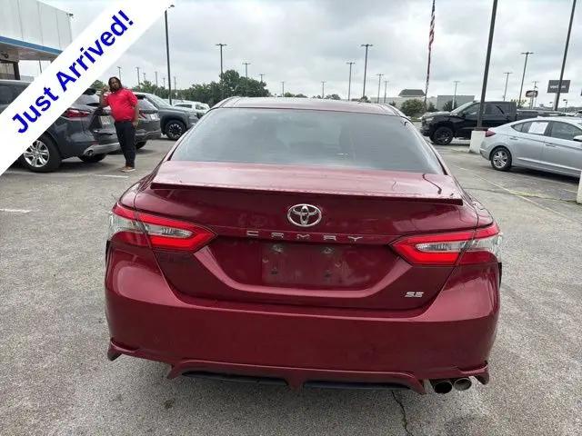 2018 Toyota Camry SE
