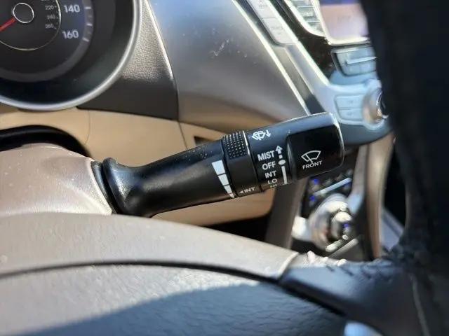 2012 Hyundai Elantra Limited (Ulsan Plant)