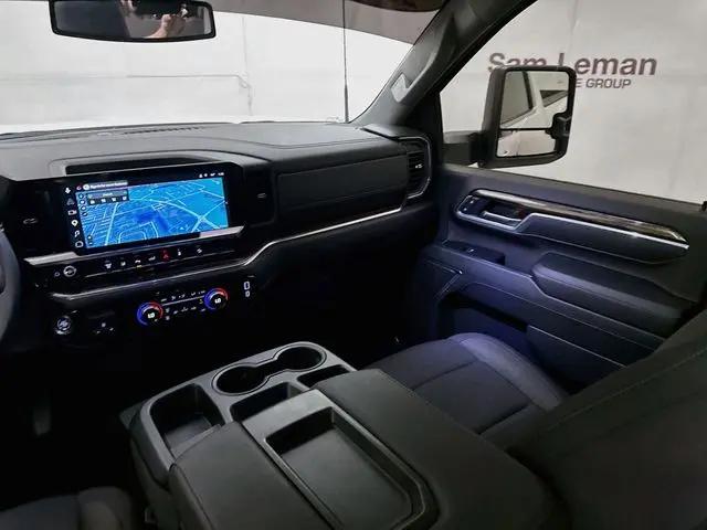 2025 GMC Sierra 2500HD 4WD Crew Cab Standard Bed SLE