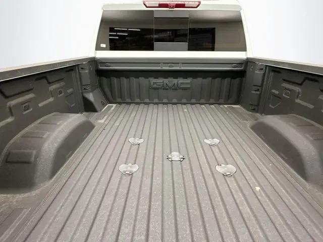 2025 GMC Sierra 2500HD 4WD Crew Cab Standard Bed SLE