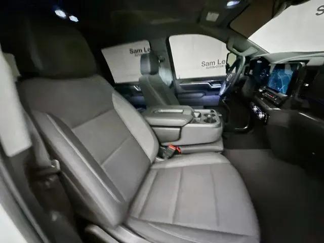 2025 GMC Sierra 2500HD 4WD Crew Cab Standard Bed SLE