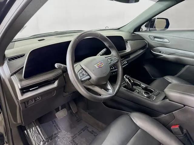 2025 Cadillac XT4 FWD Premium Luxury