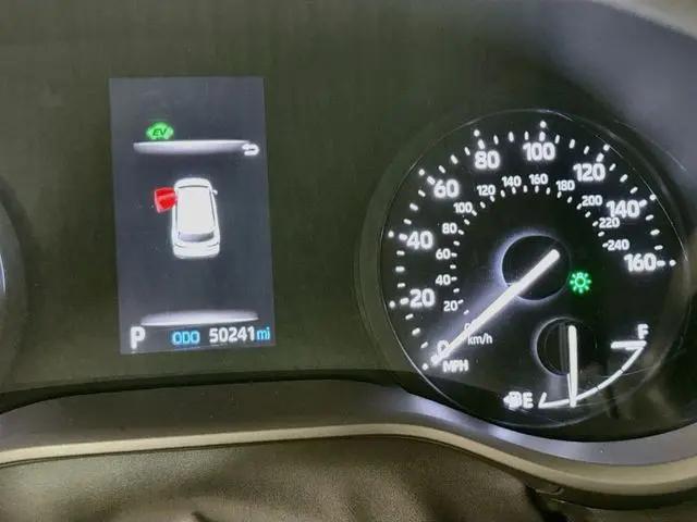 2022 Toyota Sienna LE