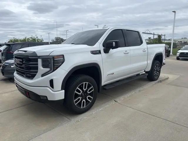 2022 GMC Sierra 1500 4WD Crew Cab Short Box AT4