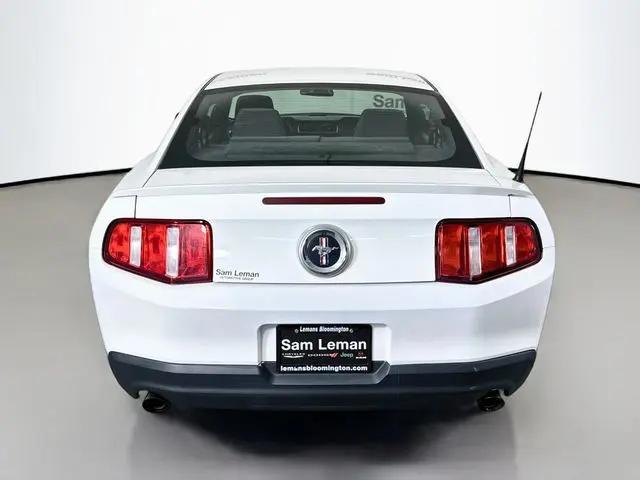 2012 Ford Mustang V6