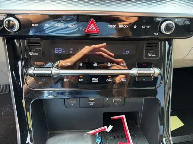 2023 Kia Carnival MPV SX Prestige