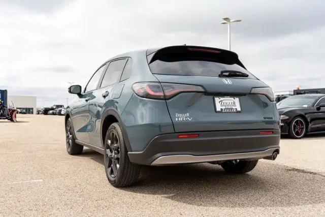 2025 Honda HR-V 2WD Sport