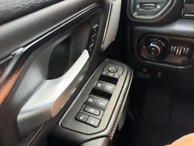 2025 Ram 1500 Rebel Crew Cab 4x4 5'7" Box
