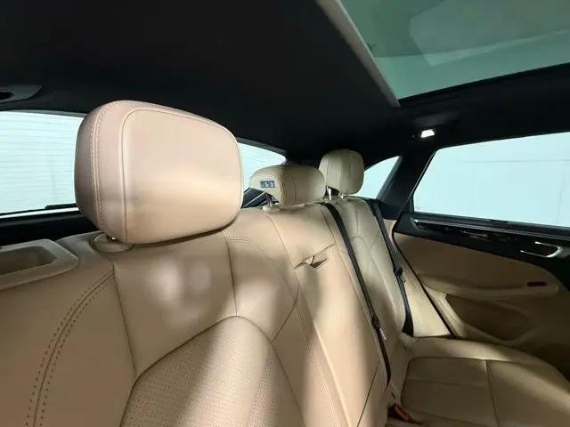 2024 Porsche Macan Macan
