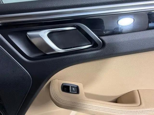 2024 Porsche Macan Macan
