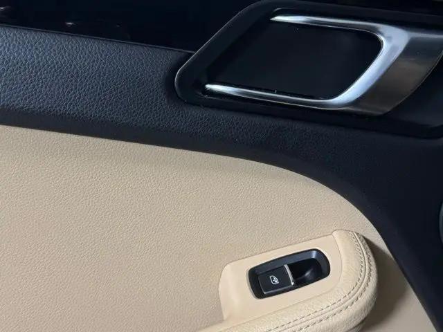 2024 Porsche Macan Macan