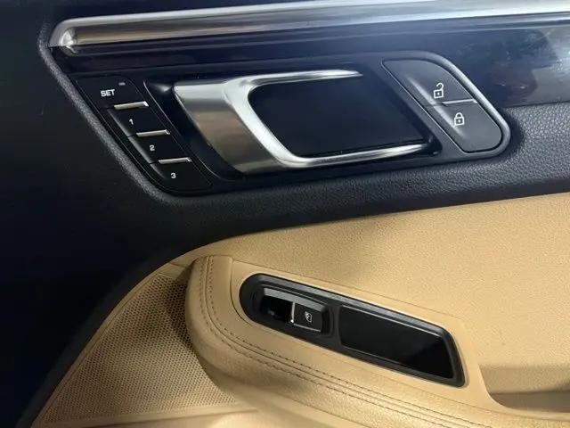 2024 Porsche Macan Macan