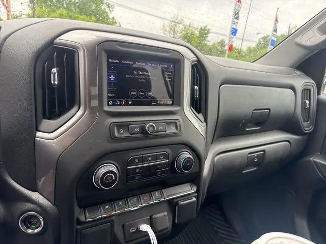 2024 Chevrolet Silverado 1500 4WD Crew Cab Short Bed Custom
