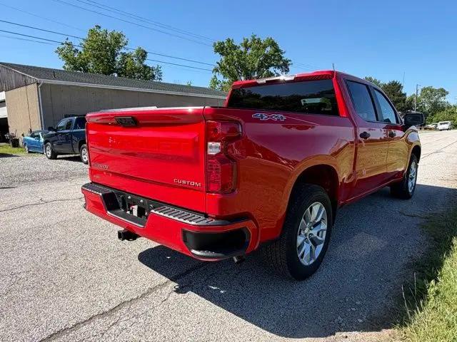 2024 Chevrolet Silverado 1500 4WD Crew Cab Short Bed Custom