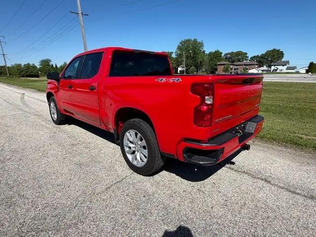 2024 Chevrolet Silverado 1500 4WD Crew Cab Short Bed Custom