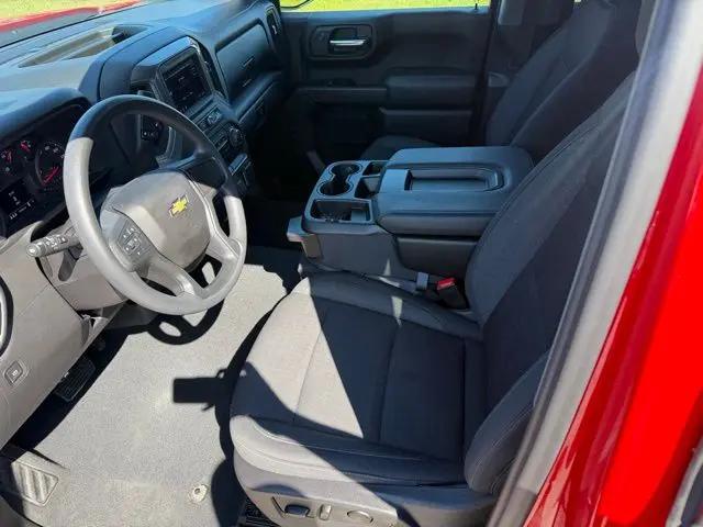 2024 Chevrolet Silverado 1500 4WD Crew Cab Short Bed Custom