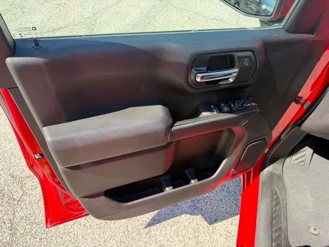 2024 Chevrolet Silverado 1500 4WD Crew Cab Short Bed Custom