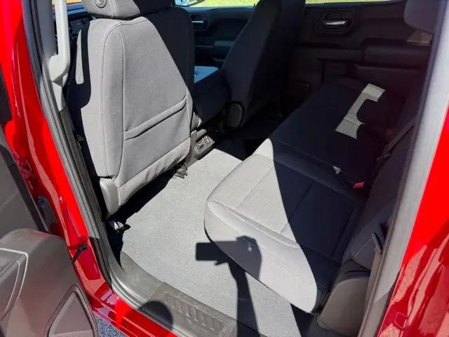 2024 Chevrolet Silverado 1500 4WD Crew Cab Short Bed Custom