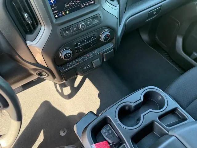 2024 Chevrolet Silverado 1500 4WD Crew Cab Short Bed Custom
