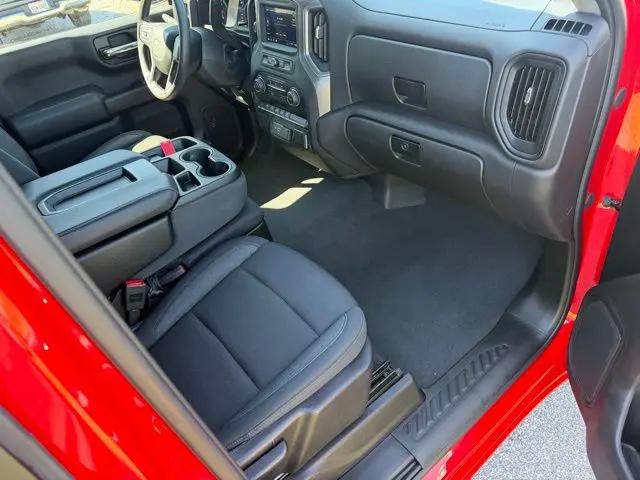 2024 Chevrolet Silverado 1500 4WD Crew Cab Short Bed Custom