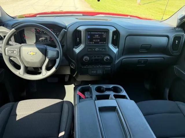 2024 Chevrolet Silverado 1500 4WD Crew Cab Short Bed Custom