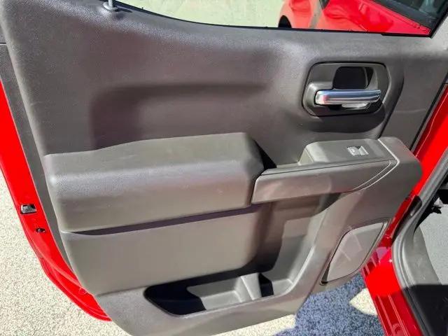 2024 Chevrolet Silverado 1500 4WD Crew Cab Short Bed Custom