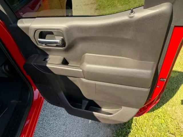 2024 Chevrolet Silverado 1500 4WD Crew Cab Short Bed Custom