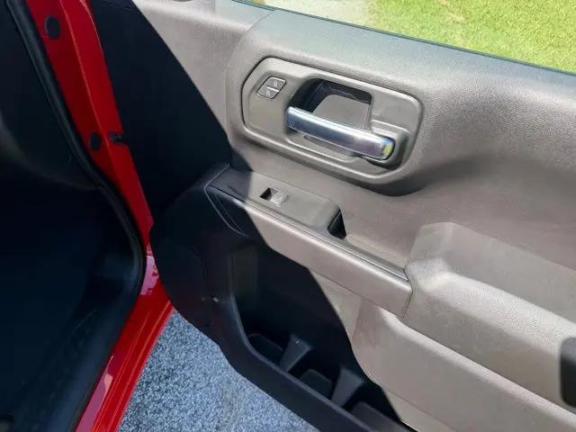 2024 Chevrolet Silverado 1500 4WD Crew Cab Short Bed Custom