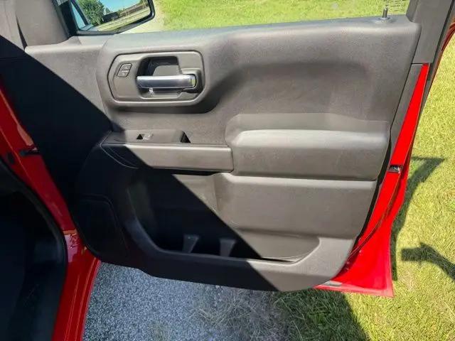 2024 Chevrolet Silverado 1500 4WD Crew Cab Short Bed Custom