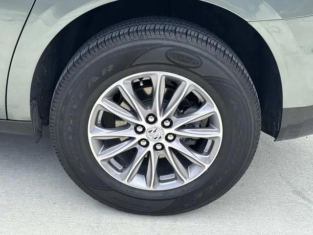 2023 Buick Enclave Essence FWD