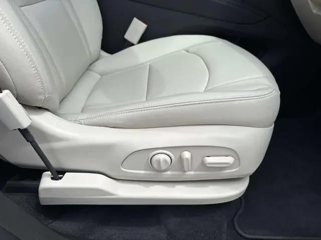 2023 Buick Enclave Essence FWD