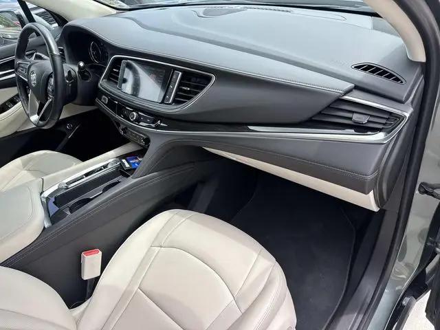 2023 Buick Enclave Essence FWD