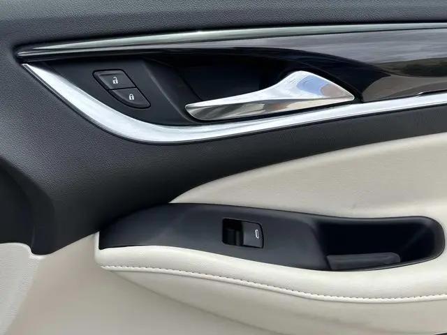 2023 Buick Enclave Essence FWD
