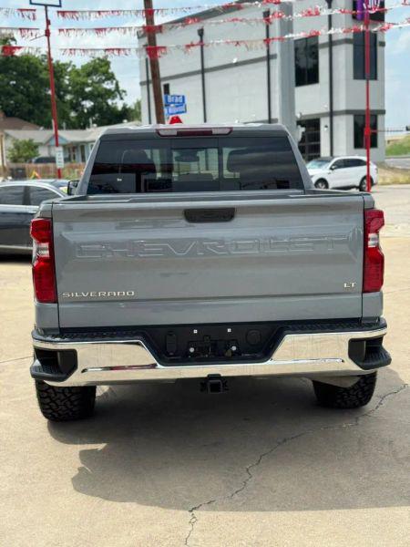 2024 Chevrolet Silverado 1500 2WD Crew Cab Short Bed LT