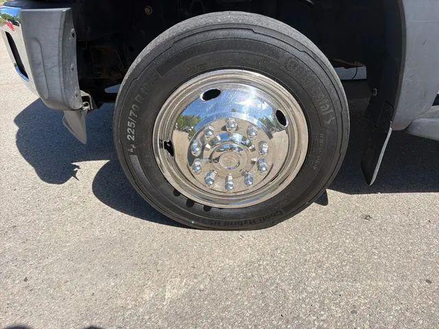 2015 Ford F-550 XL