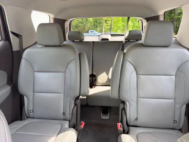 2020 Chevrolet Traverse FWD LT Leather