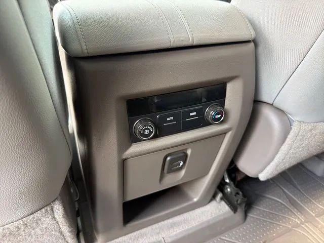 2020 Chevrolet Traverse FWD LT Leather