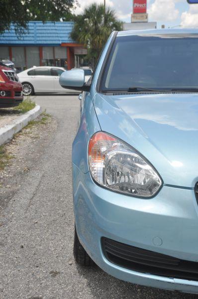 2010 Hyundai Accent GLS