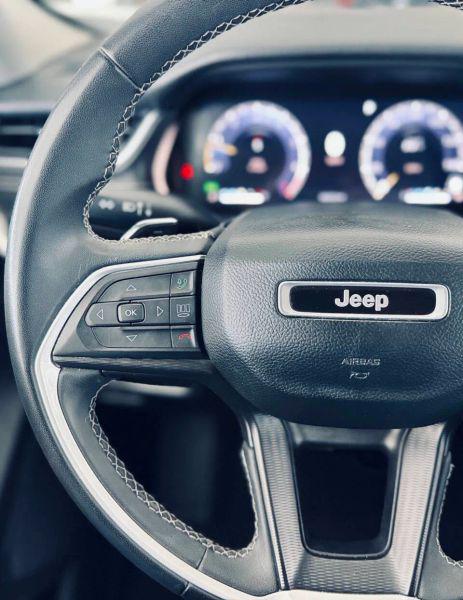 2023 Jeep Grand Cherokee L Laredo 4x2