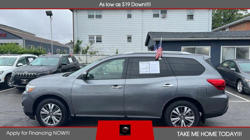 2018 Nissan Pathfinder S