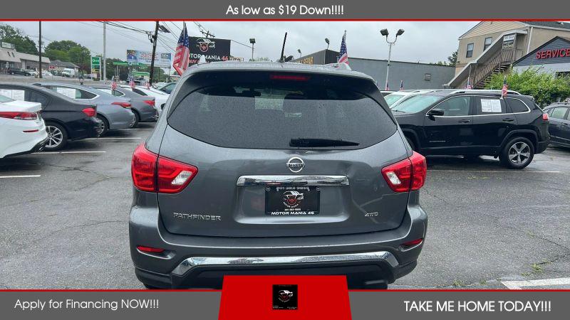 2018 Nissan Pathfinder S