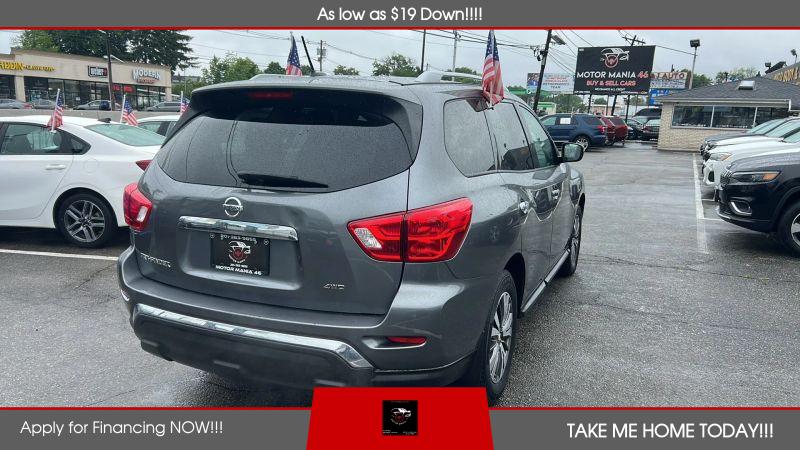 2018 Nissan Pathfinder S