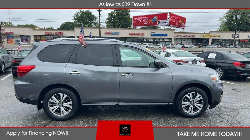 2018 Nissan Pathfinder S