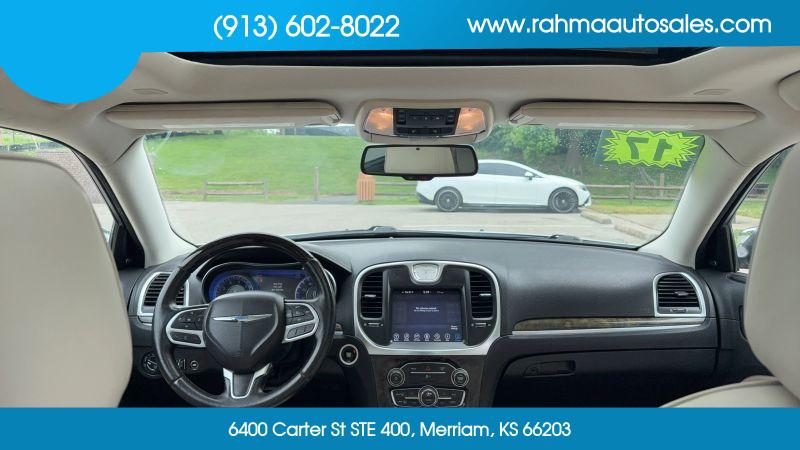 2017 Chrysler 300 300C