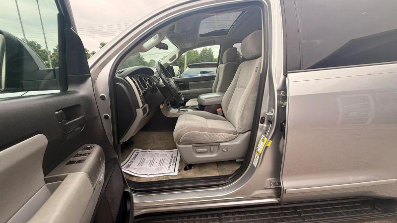 2011 Toyota Sequoia SR5 5.7L V8