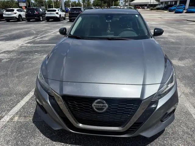 2021 Nissan Altima SR FWD