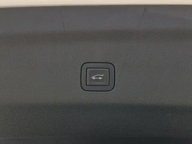 2025 GMC Yukon 2WD Elevation